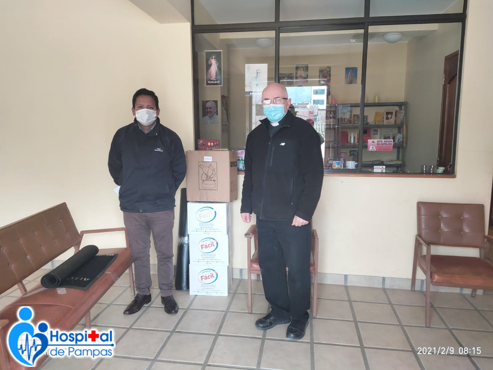 PÁRROCO DE LA PROVINCIA DE TAYACAJA REALIZA IMPORTANTE DONATIVO