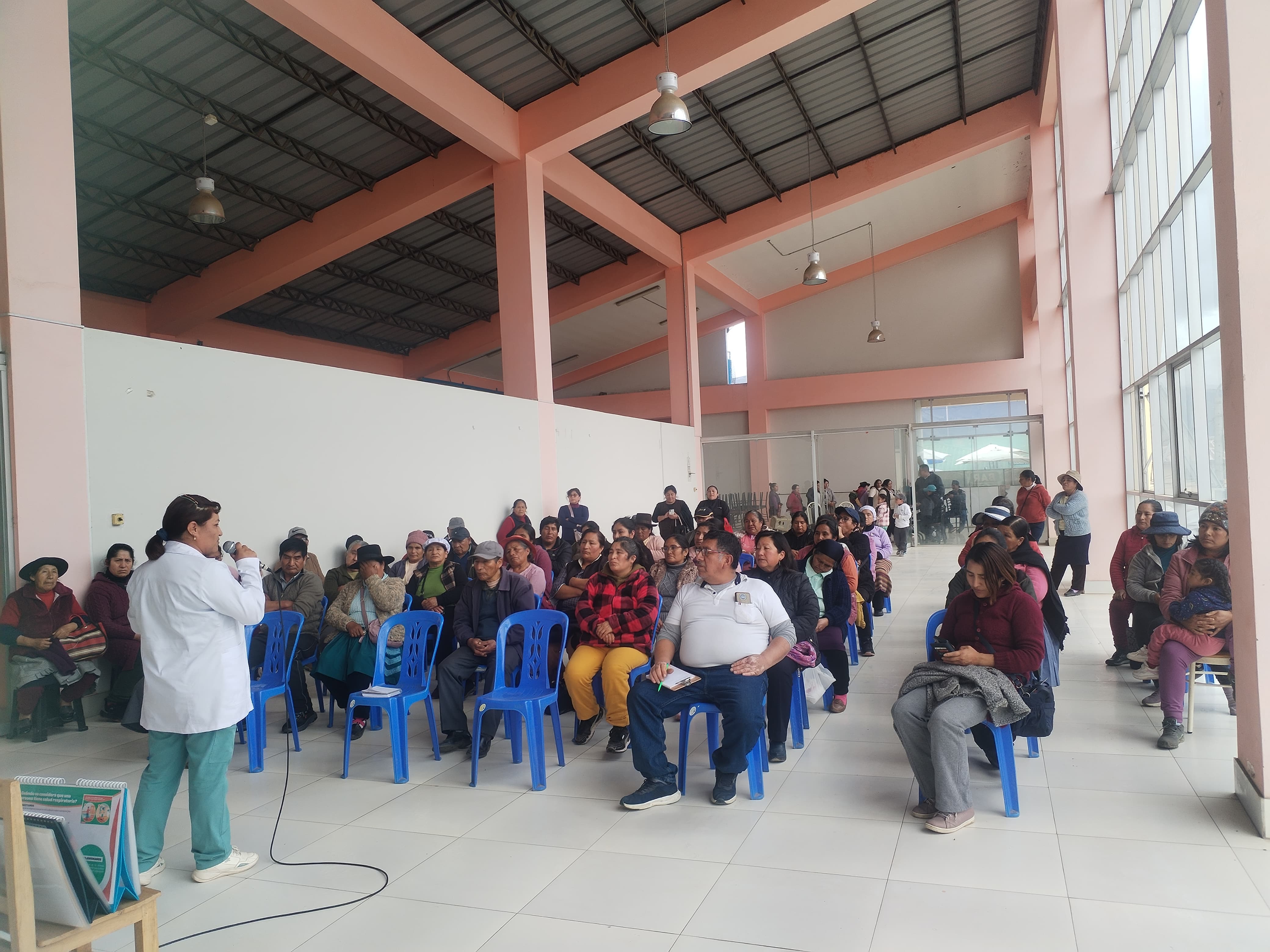 SESIÓN EDUCATIVA SOBRE LA TUBERCULOSIS Y PARASITOSIS